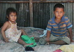 Boala misterioasa in Cambodgia, ce ucide copiii in 24 de ore (Video)