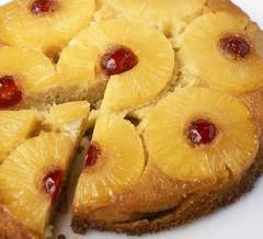 Un dulce de weekend: Tarta rasturnata cu ananas