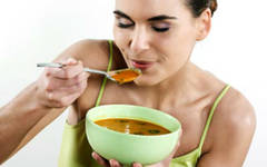 Panaceul celor care ravnesc o silueta subtire: supa