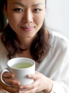 Ceaiul verde te fereste de mai multe tipuri de cancer