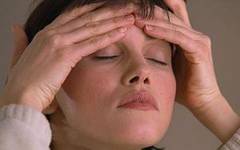 Risc dublu de atac cerebral pentru cei care sufera de migrene