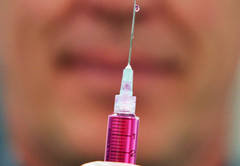 Vaccinul contra cancerului de prostata, testat pe oameni