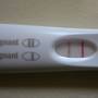 Un barbat si-a facut un test de sarcina si a aflat ca are cancer