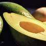 Fructele de avocado contin aproape 20 de vitamine