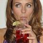 Liz Hurley, dieta cu votca pentru a ramane in forma