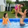 Clorul din apa piscinelor mareste riscul de astm si alergii